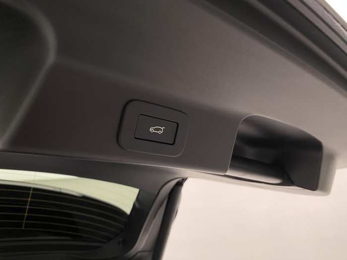 Jaguar F-Pace D300 R-DYNAMIC HSE REZERVACE 3.0 d Dynamic