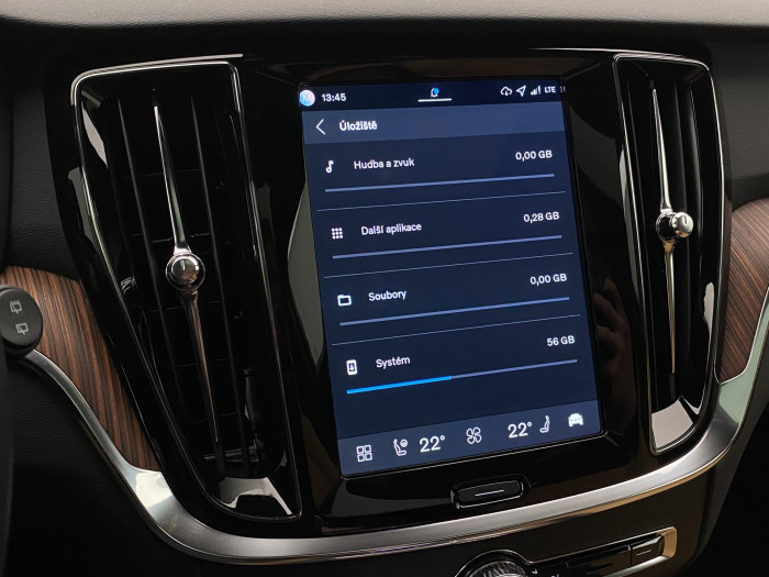 Volvo V60 B4 AUT DARK PLUS