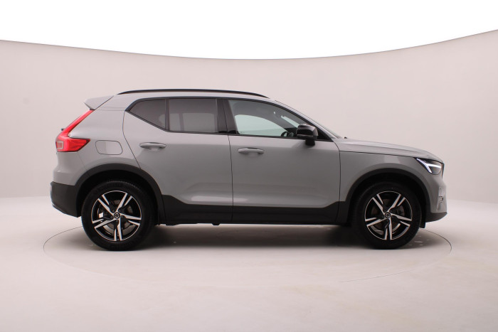 Volvo XC40 B3 DARK PLUS AUT CZ