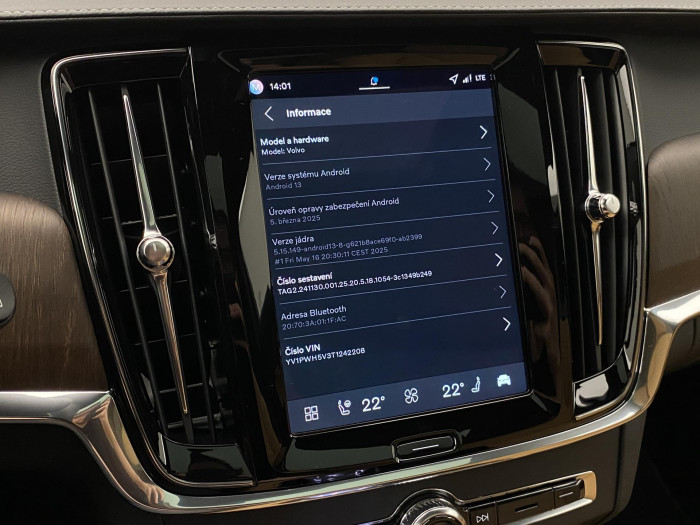 Volvo V90 T8 AWD Plug-in BRIGHT ULTRA