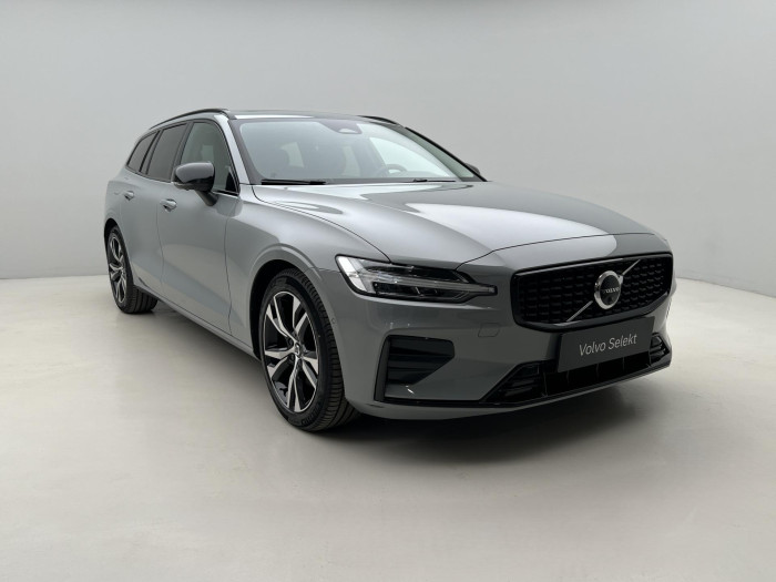 Volvo V60 B4 PLUS DARK AUT 1.maj.