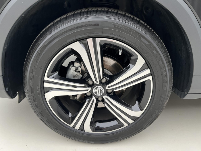 MG ZS 1.5 ESSENTIAL PLUS CZ 1.maj.
