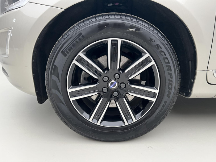 Volvo XC60 D4 AWD SUMMUM AUT 2.4 d Summum