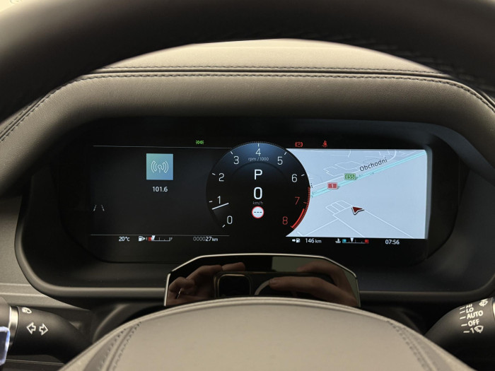 Land Rover Defender OCTA P635