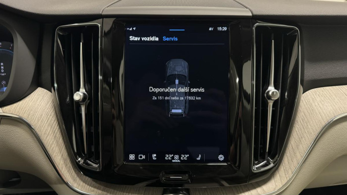 Volvo XC60 B4 CORE NEZÁVISLÉ TOPENÍ AUT