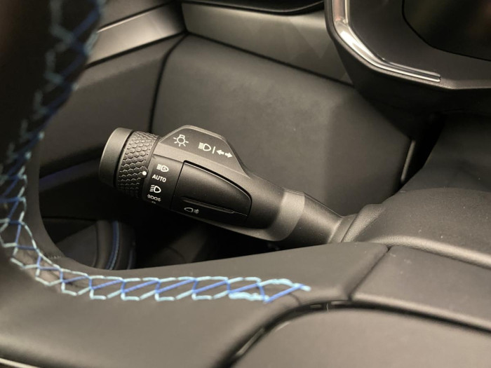 Lynk & Co 01 PHEV DCT AUT 1.maj.