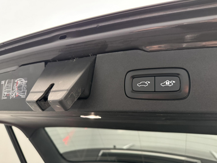 Volvo V60 CC B5 AWD PLUS REZERVACE