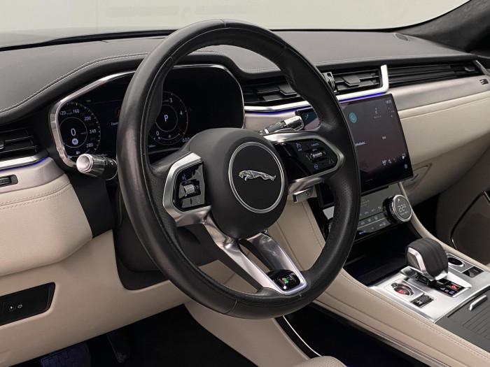 Jaguar F-Pace D300 R-DYNAMIC HSE AWD AUT CZ 3.0 d Dynamic