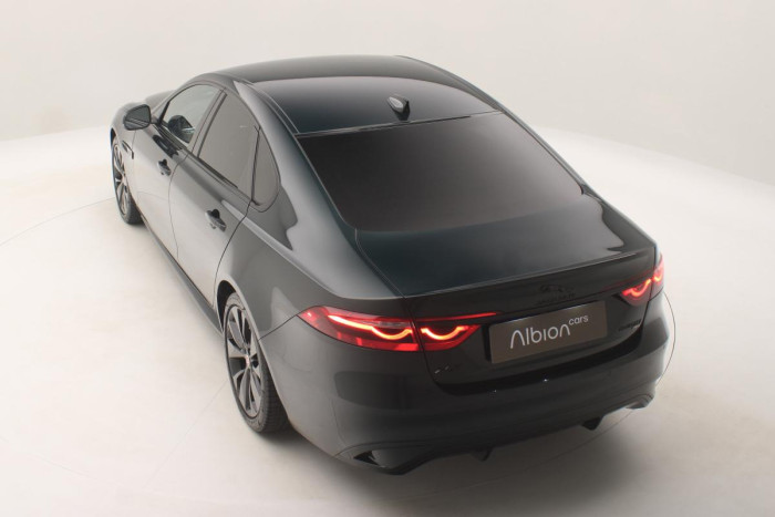 Jaguar XF D200 R-DYNAMIC REZERVACE 2.0 d Dynamic