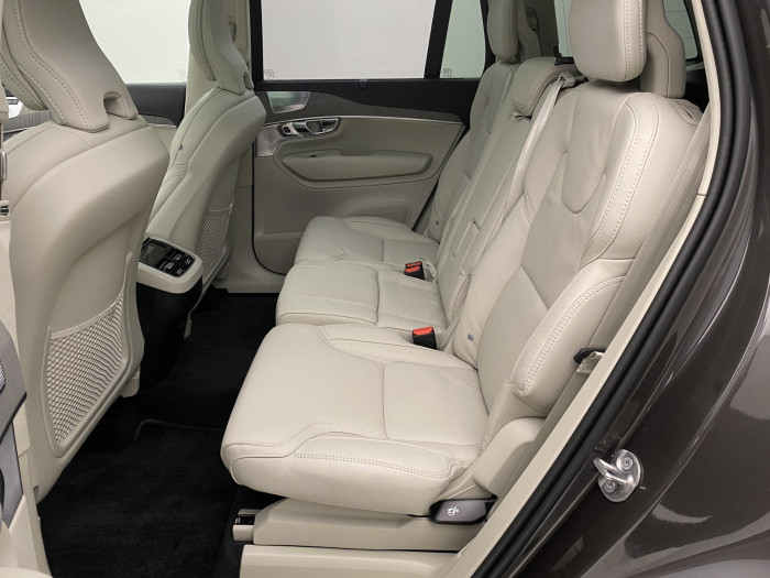 Volvo XC90 B5 AWD BRIGHT ULTRA REZERVACE