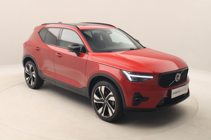 Volvo XC40 B4 DARK ULTRA AUT CZ 1.maj