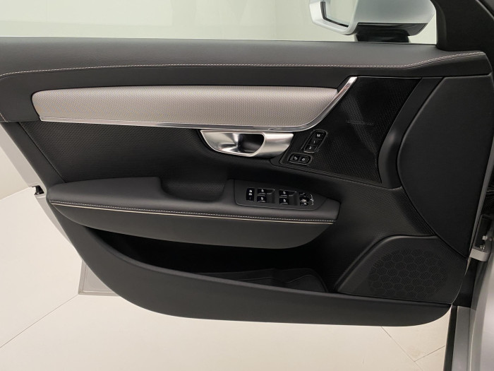 Volvo V90 D4 R-DESIGN AUT 2.0 d