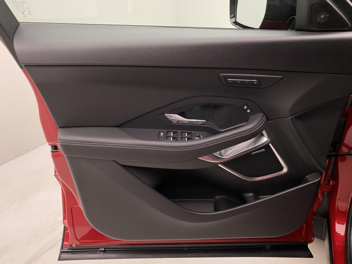 Jaguar E-Pace P250 R-DYNAMIC SE AWD AUT 2.0 Dynamic SE