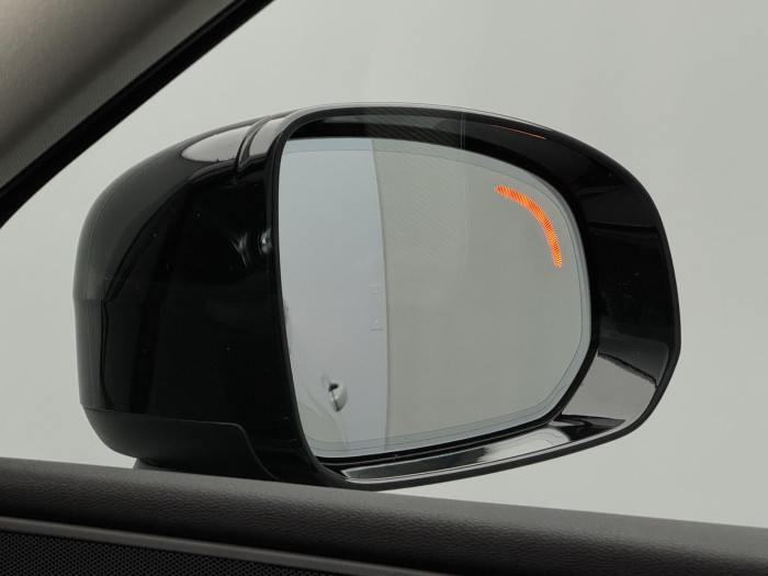 Volvo XC60 B5 AWD PLUS DARK CZ 1.maj