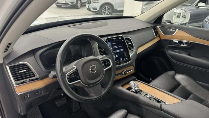 Volvo XC90 B5 AWD INSCRIPTION REZERVACE