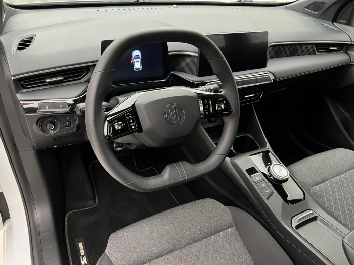 MG MG3 1.5 EMOTION Hybrid+ AUT CZ