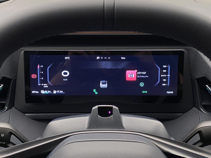 Lynk & Co 08 MORE PHEV