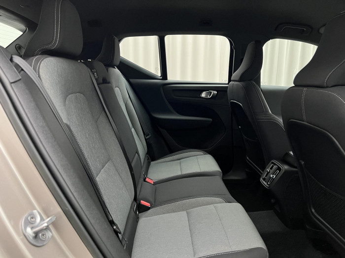 Volvo XC40 B4 AWD CORE AUT