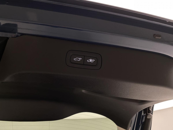 Lynk & Co 01 PHEV DCT AUT REZERVACE