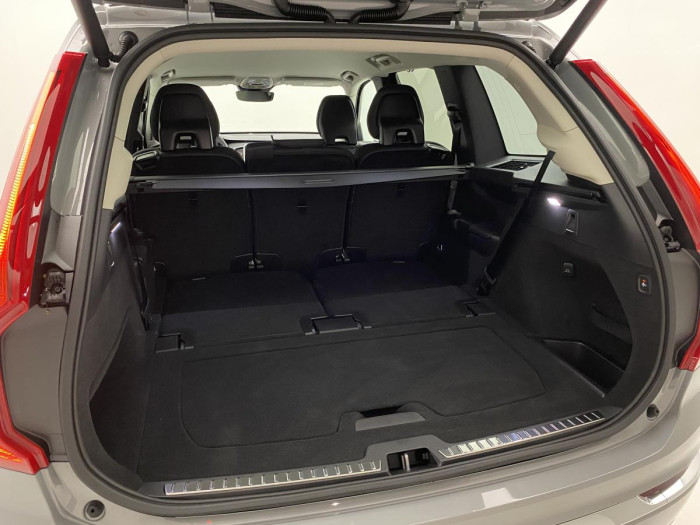 Volvo XC90 B5 AWD AUT BRIGHT PLUS 7míst 2.0 Plus