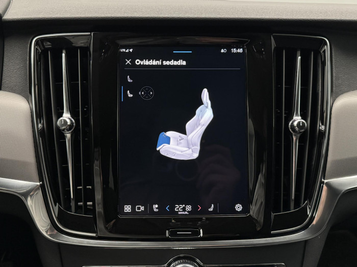 Volvo V90 T6 AWD RECHARGE DARK 1.maj