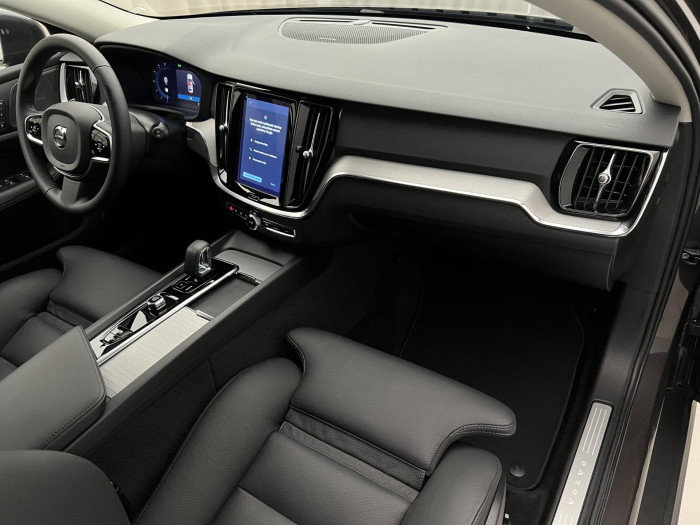 Volvo V60 CC B5 AWD PLUS BRIGHT AUT