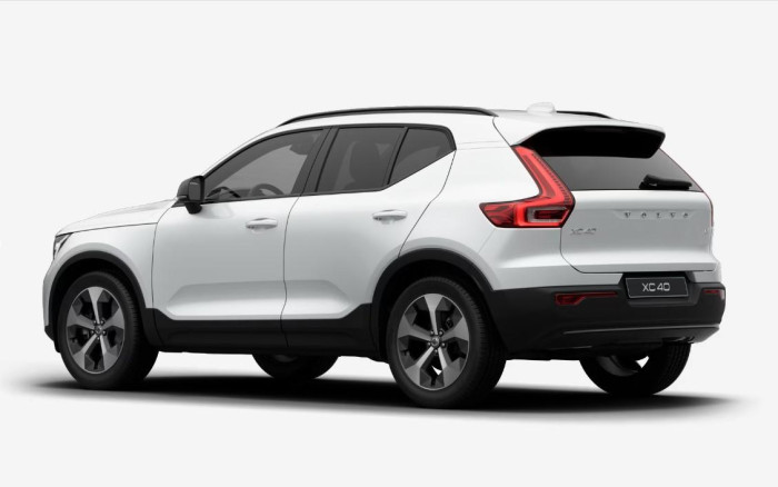 Volvo XC40 B3 AUT DARK PLUS