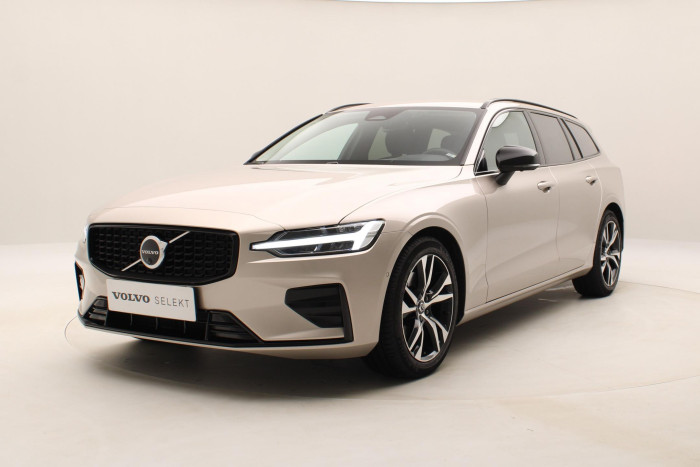 Volvo V60 B4 PLUS DARK AUT CZ 1.maj