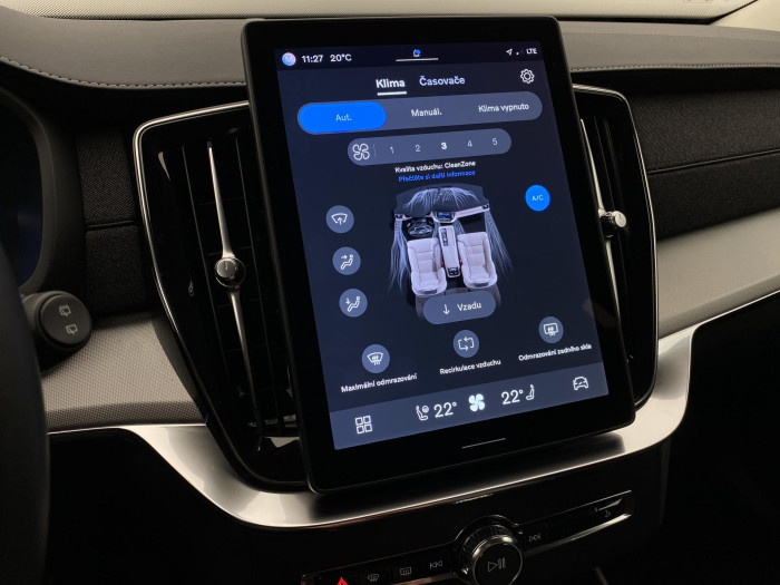 Volvo XC90 T8 AWD RECHARGE CORE AUT CZ 7m