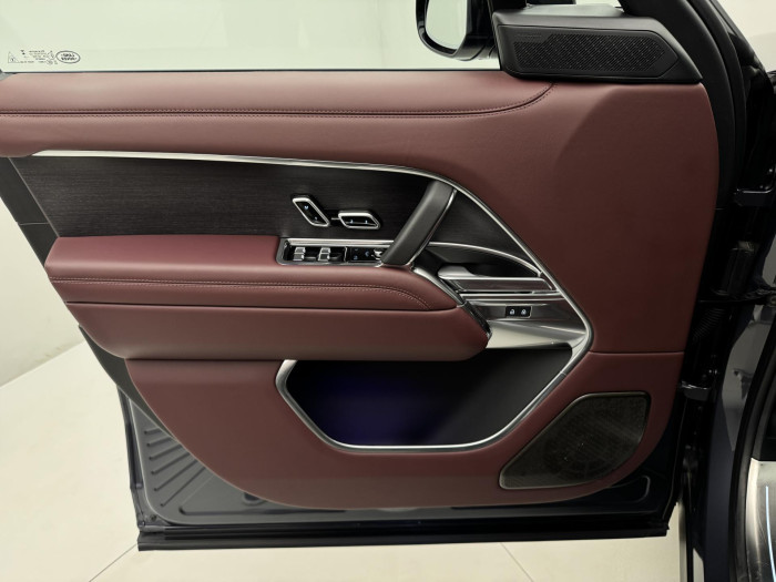 Land Rover Range Rover P530 AUTOBIOGRAPHY REZERVACE