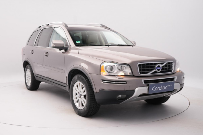 Volvo XC90 D5 AWD SUMMUM AUT 7 míst 2.4 d Summum