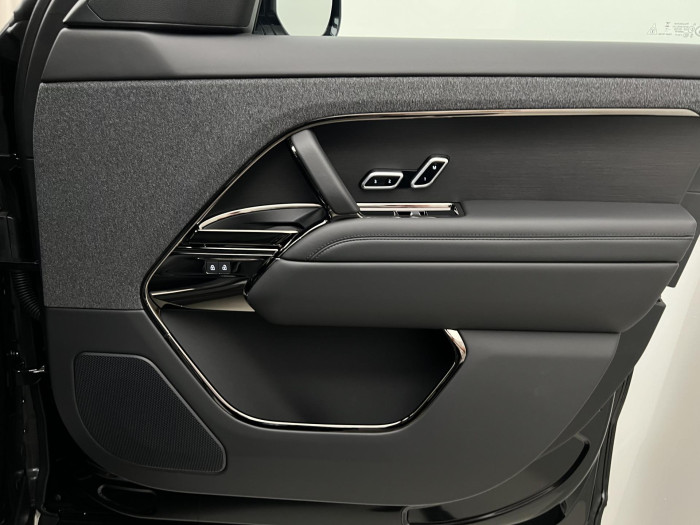 Land Rover Range Rover Sport D300 DYNAMIC SE AWD Aut 3.0 d Dynamic SE