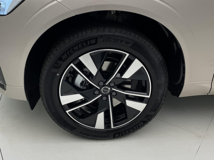 Volvo XC60 B5 AWD AUT DARK PLUS