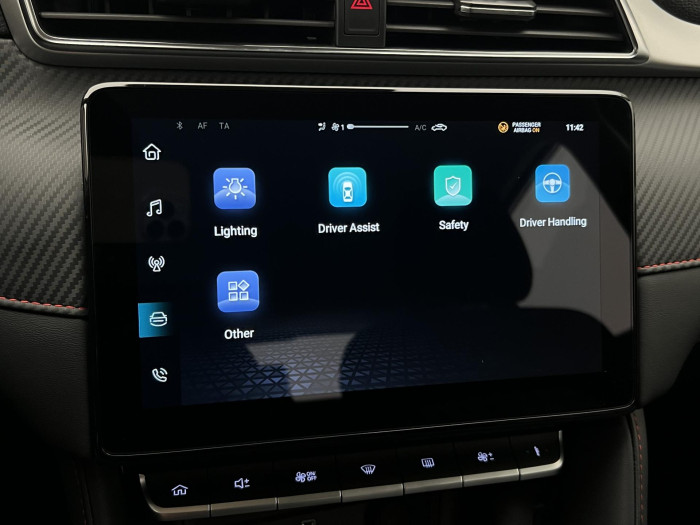 MG ZS 1.5 ESSENTIAL PLUS