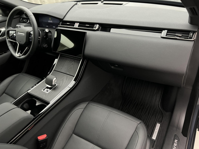Land Rover Range Rover Velar P250 DYNAMIC SE AWD AUT CZ 2.0 Dynamic SE