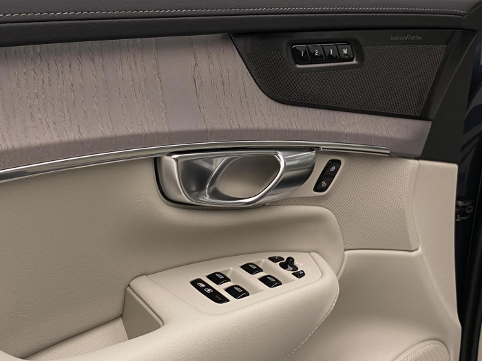 Volvo XC90 T8 AWD RECHARGE BRIGHT PLUS 7m
