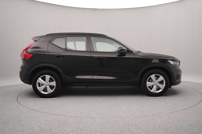 Volvo XC40 T2 MOMENTUM CORE CZ 1.5 Momentum