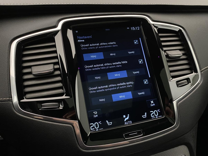 Volvo XC90 D5 AWD R-DESIGN AUT REZERVACE 2.0 d