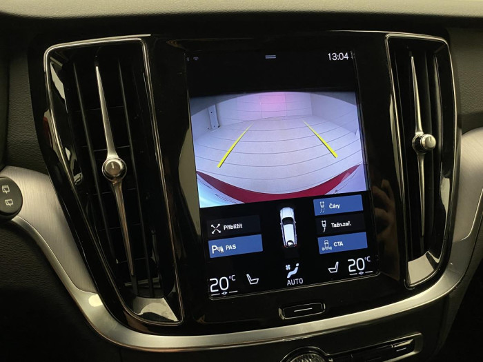 Volvo V60 B4 MOMENTUM AUT REZERVACE 2.0 Momentum