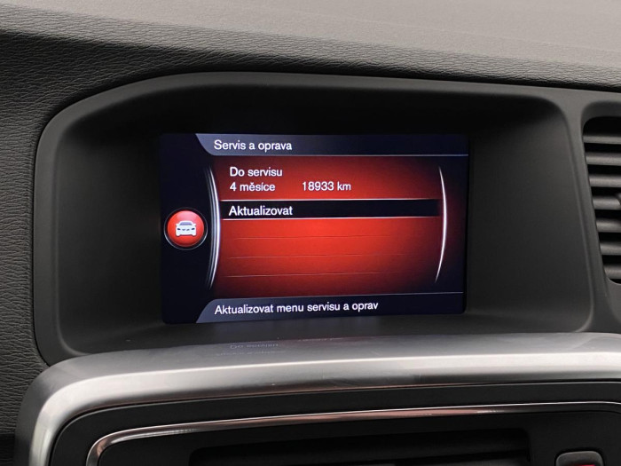 Volvo V60 CC D4 AWD SUMMUM AUT REZERVACE 2.4 d CC CC Summum