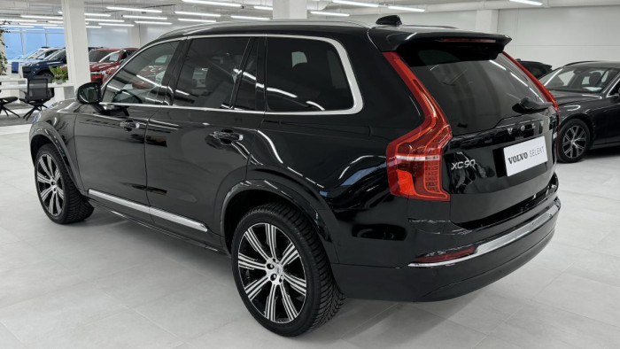 Volvo XC90 B5 AWD ULTIMATE REZERVACE