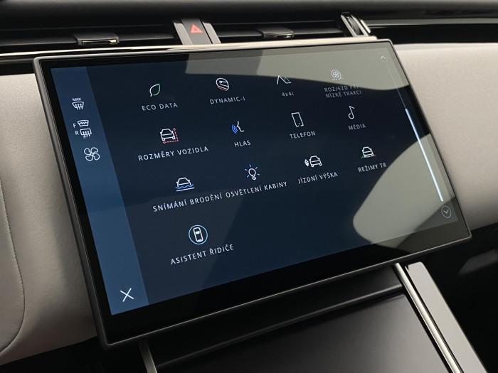 Land Rover Range Rover Velar D300 Dynamic SE AUT AWD 3.0 d Dynamic SE