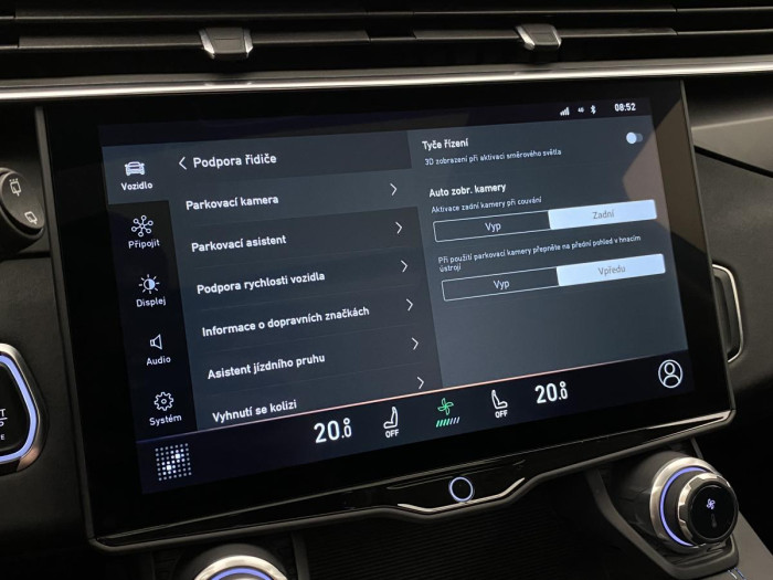 Lynk & Co 01 PHEV DCT AUT 1.maj. REZERVACE