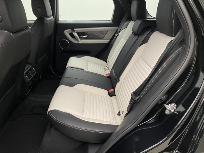 Land Rover Discovery Sport D200 DYNAMIC SE AWD REZERVACE 2.0 d Dynamic SE