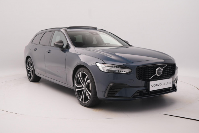 Volvo V90 T8 AWD RECHARGE REZERVACE