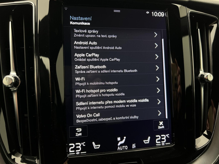 Volvo XC60 T5 AWD MOMENTUM PRO AUT CZ 2.0 Momentum