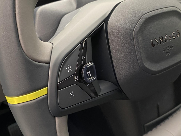 Lynk & Co 02 MORE EV