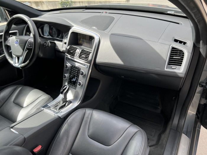 Volvo XC60 D4 AWD SUMMUM Aut 2.4 d Summum
