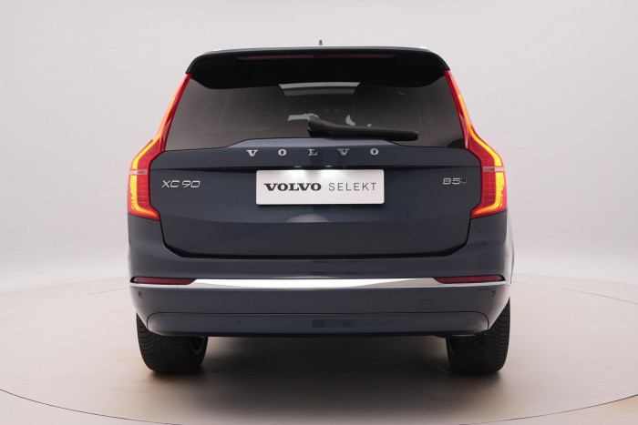 Volvo XC90 B5 AWD ULTIMATE BRIGHT 1.maj.