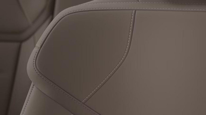 Volvo EX60 PURE ELECTRIC PLUS P12 AWD